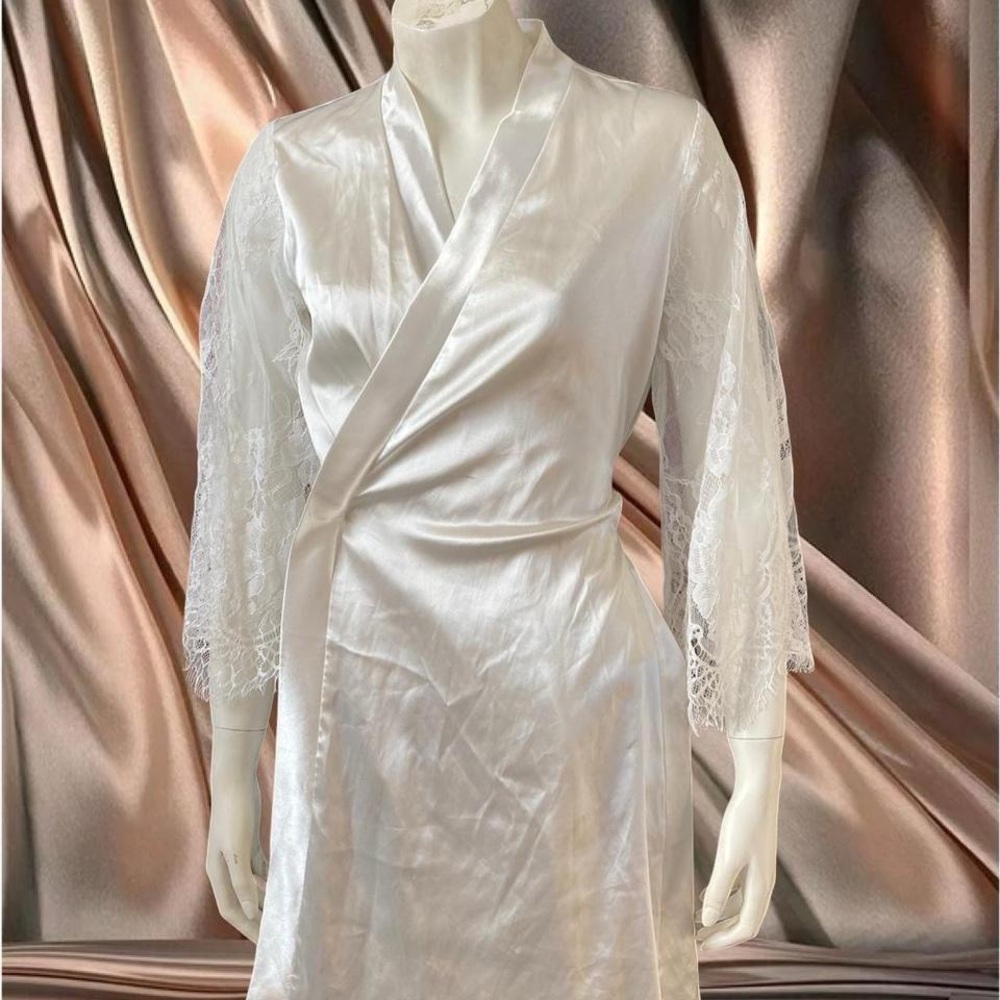 Luxurious Satin Robe with Lace Sleeves